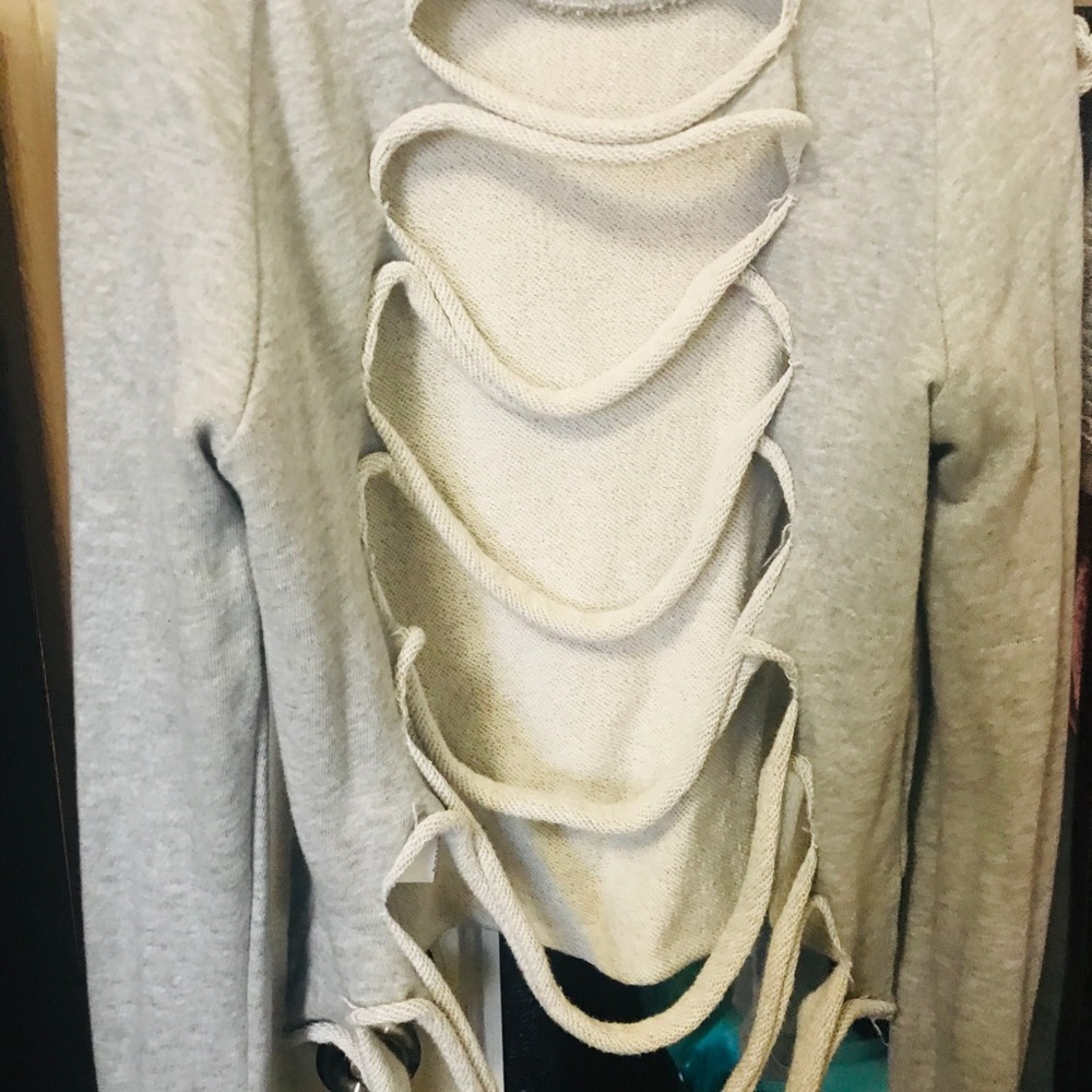 Fashionova distress sweater